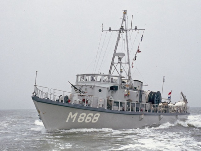 Hr.Ms. Alblas op zee